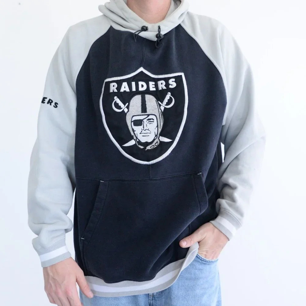 Vintage Reebok Gridiron Classic  NFL Raiders Grey Hoodie Sweater Size Large
